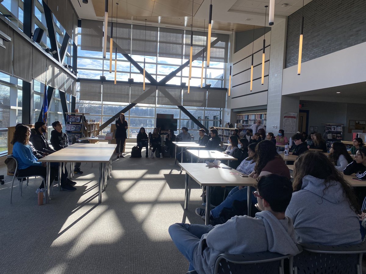 grkenyon's tweet photo. @CounselingPlatt invited some Platt Alumni back today to speak to a group of Juniors and Seniors about the college application process and their experiences in college #Panther4Life #PlattMYM #GoPanthers https://t.co/bJBBpopYXh