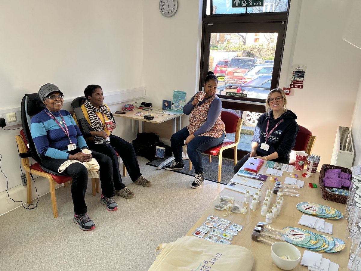 Uma Bartlett tweet media