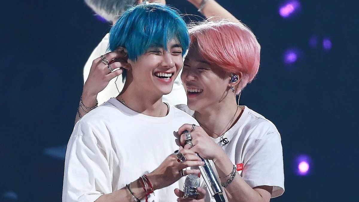 dailyjmthv's tweet photo. it's been 4 years since cotton candy vmin https://t.co/IaOv5cOxCL