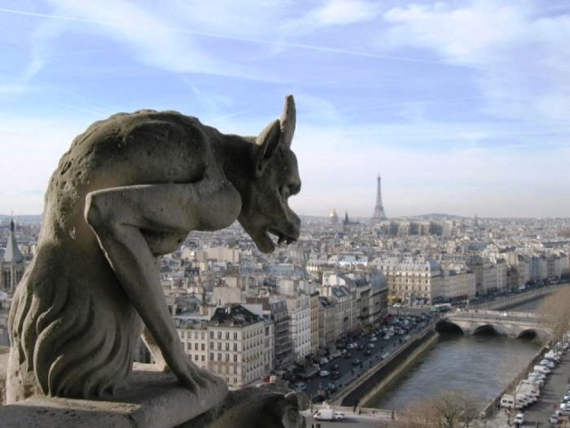 Come stanno procedendo i lavori di restauro di NOTRE DAME? In vista della riapertura nel 2024, non mancano le polemiche...

Qui tutte le info: bit.ly/3G1XjcC
