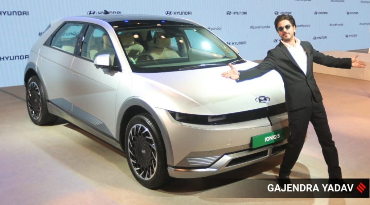 IndianExpress's tweet photo. #ExpressPhotos | EVs hog limelight as Auto Expo returns after a gap of three years

#AutoExpo2023 

See more: 

https://t.co/iB3J3u5uqL https://t.co/V12vkHUSMT