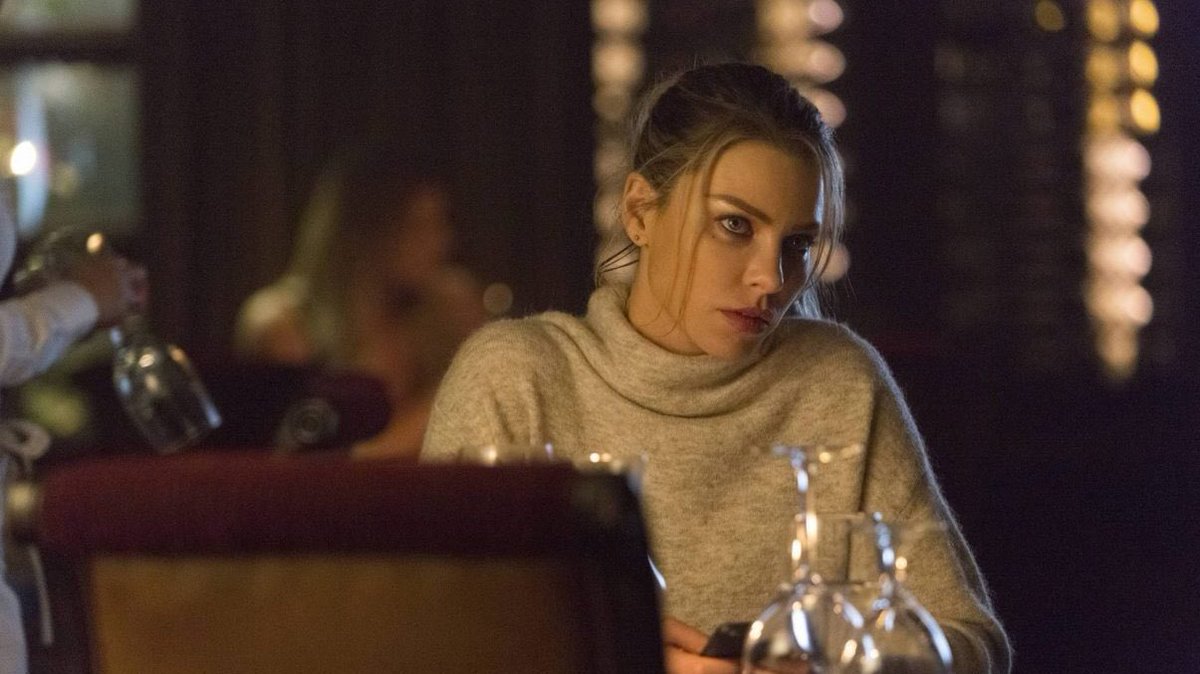 thecrispdevil's tweet image. he really LEFT this woman waiting