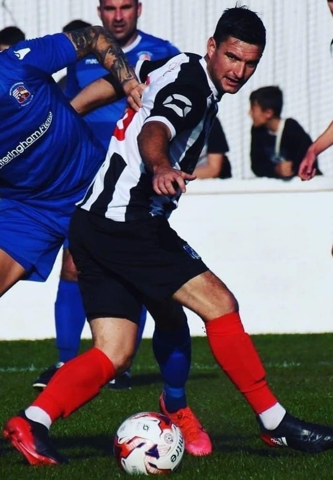 officialbrigg's tweet photo. NEW SIGNING!

Mascall Returns!  The club is delighted to announce the signing of Luke Mascall.  Manager Dave Smith,"Once I knew Masc wanted to get back playing, it was a no-brainer to bring him in.  He's a quality player and adds something extra to the group. " https://t.co/PojWTycuCM