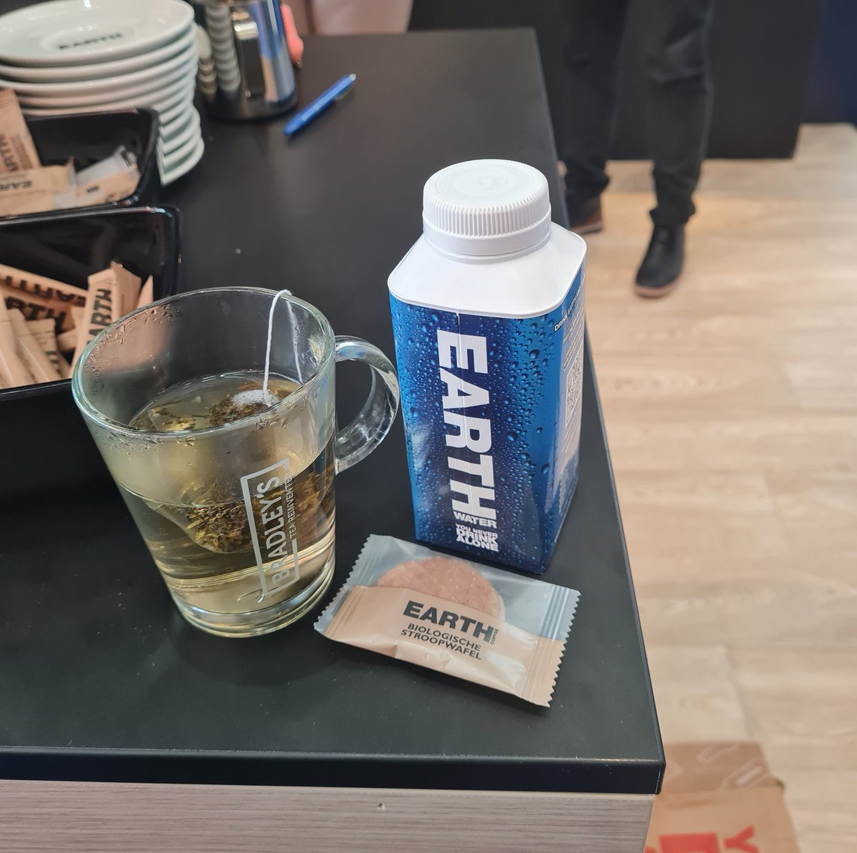 worldwide_waffle tweet media