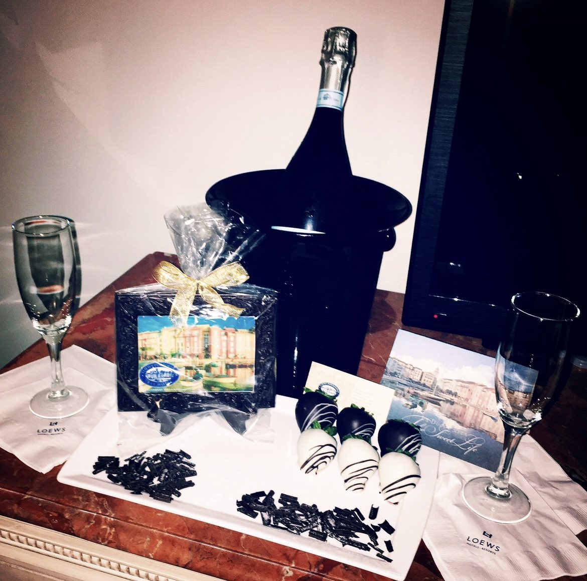 lyn_e3's tweet photo. @Loews_Hotels @AdamDaicy We’ve had so many memories from 2022 @Loews_Hotels We’re just wondering why you stopped the #YouFirst loyalty program? Or if you will start a new rewards program? #misstherewards #misstheperks #frequentguest #loewshotels #lowesresorts #ladolcevita #YouFirstRewards https://t.co/IfGivcCE3j