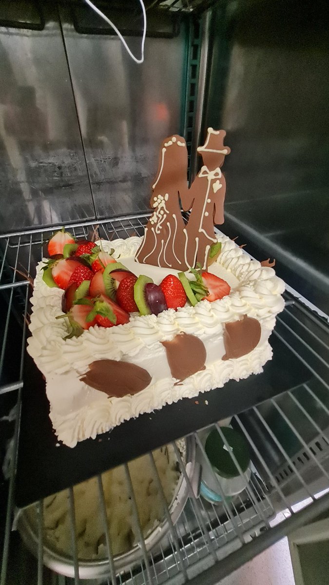 Was told a wedding was happening today .made in 2 hours for one of our patients . @MKHospital we go above and beyond for our patients . #hospitalcatering ain't lost my touch . thanks to my team for supporting in this task .proud to be your manager ❤