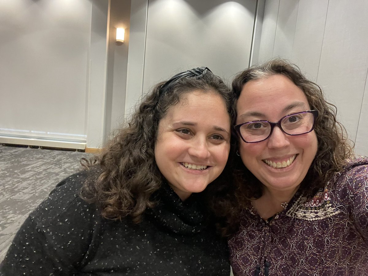 abbyWUim's tweet photo. ❤️🥼🩺🥼❤️📚🧠Yay!!! The amazing @drjessigold & @jenny_duncanSTL #GME #Wellbeing team command the room at @WUSTLmed @WashUAcadEd #PDBootcamp session on #Wellbeing #MentalHealth #Burnout #Feedback & more! Have the Conversations! Check in with others! https://t.co/X37VBxqMcq