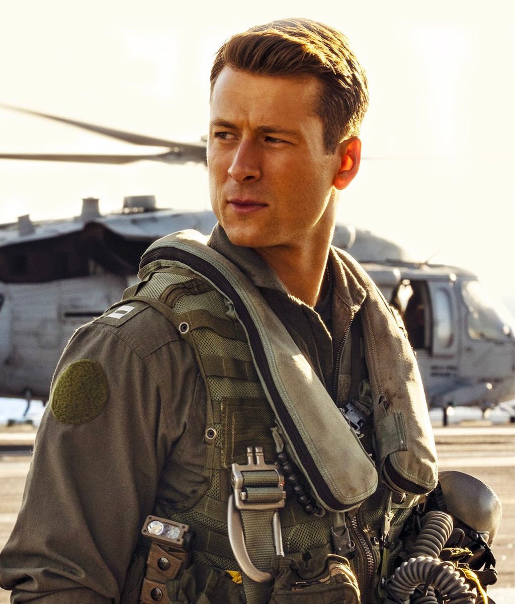 Lights, Camera, Barstool on Twitter "Sydney Sweeney and Glen Powell