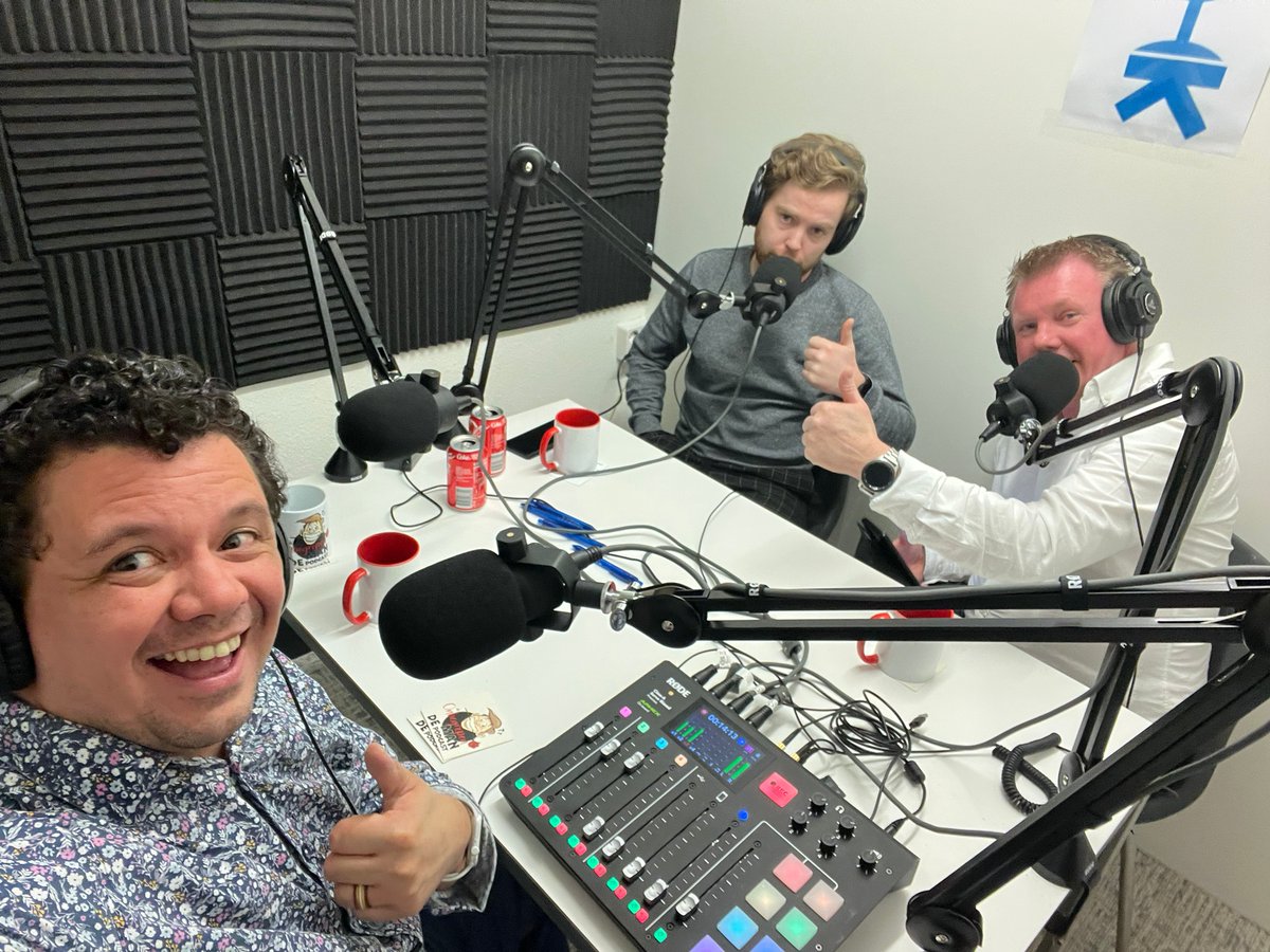 Ik heb samen met 2 vrienden een podcast de podcast heet "De Onbegrepen Man" De titel maakt je vast nieuwsgierig klik op onderstaande link om te luiteren anchor.fm/de-onbegrepen-… Oook op #Spotify #Google en #Apple luister en deel! #DOM