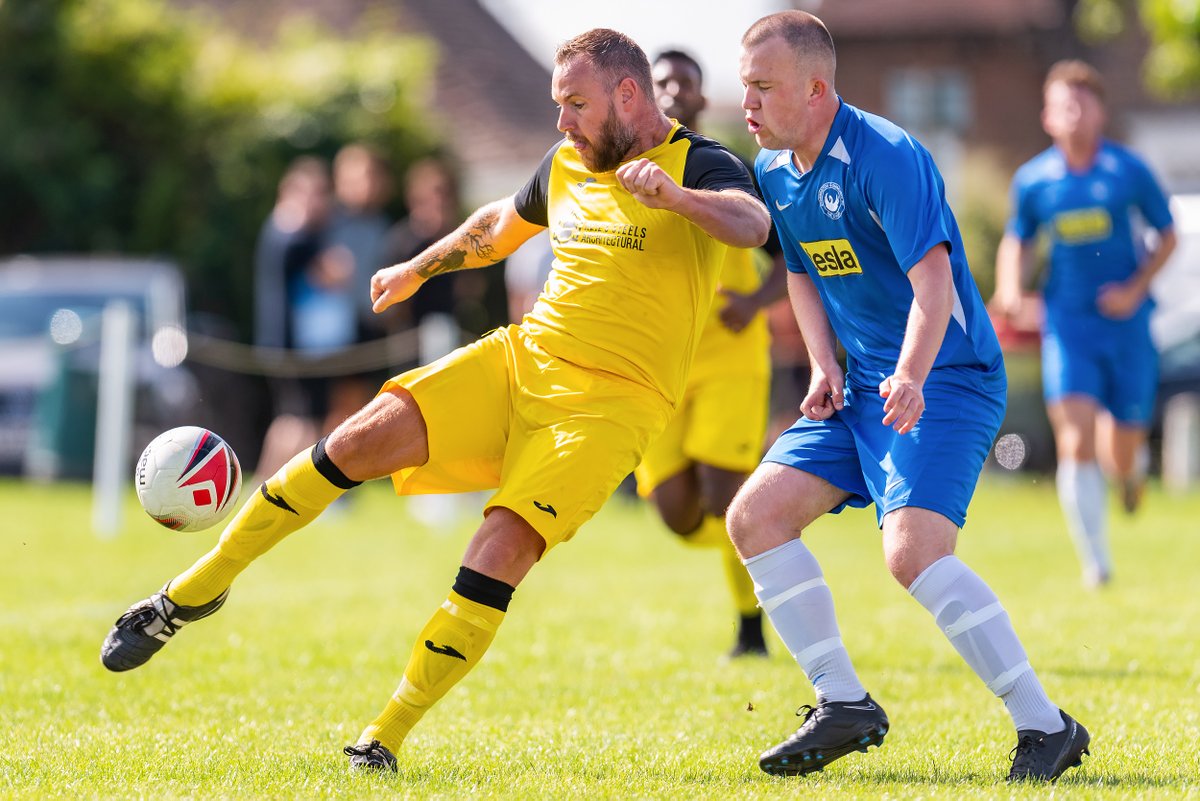 UpperBeedingFC's tweet image. ***JANUARY TRANSFER NEWS***
Beeding no.9 Kris Harding is moving on to SCFL Div 1 outfit, East Preston. The big man joined Feb 2018, played 116 games &amp;amp; scored 89 goals in 5 years with us. As well as an experienced goal scorer they gain a top, top fella. All the best, thanks Kris.