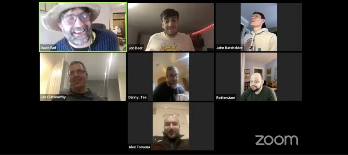 There are a few Exeter fans on patreon.com/davidearl - we all just had a lovely little chat about Exeter City FC. Plan is to go monthly. If u fancy getting involved.

Normal pod resumes next week (with live YouTube streams on Sunday morning)

youtube.com/mynewfootballc…