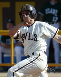 jacthlete's tweet photo. How the hell did a 5’7 170 lb second baseman:

-spent 14 years in the big leagues 
-went to 4 all star games 
-won 2 World Series
-and an MVP

(THREAD): https://t.co/Mvdu3awZoa