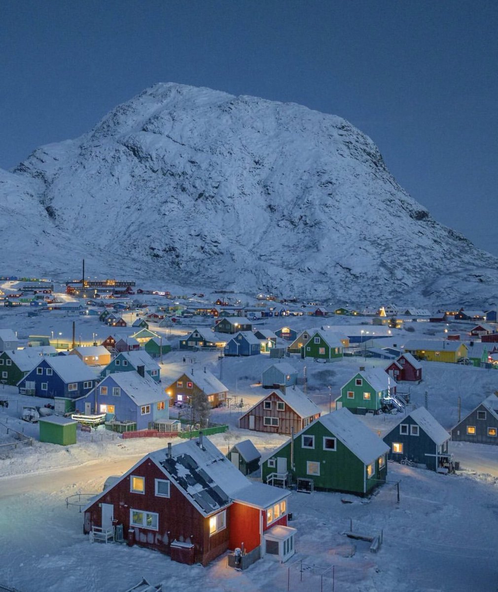 collapsed24's tweet photo. Greenland 🇬🇱 https://t.co/GgWj38B7XM