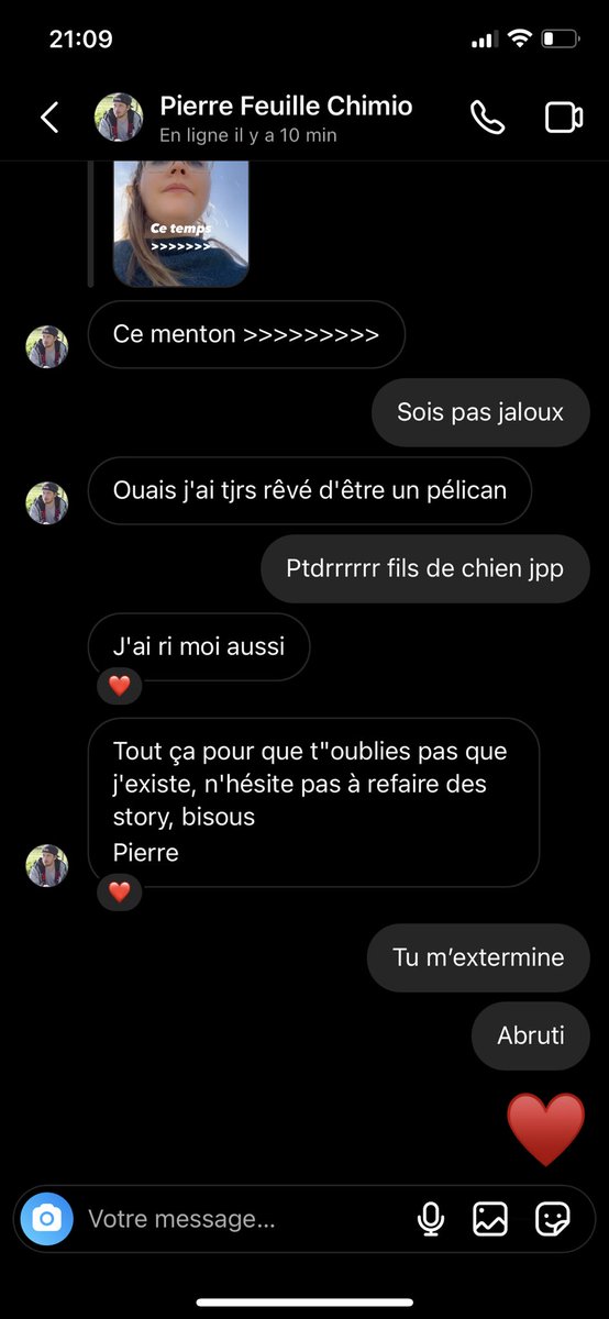 ValouQuest's tweet photo. Qd ton meilleur pote le connard que t’a pas vu depuis 2 ans refait surface suite à une de tes stories https://t.co/ystAXwSsp6