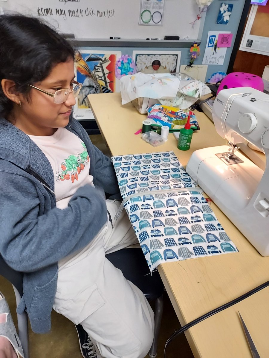 V just graduated from zipper camp! #art #sewing #amazingprogress
<a href="/bristowelem/">Bristow Elementary</a>