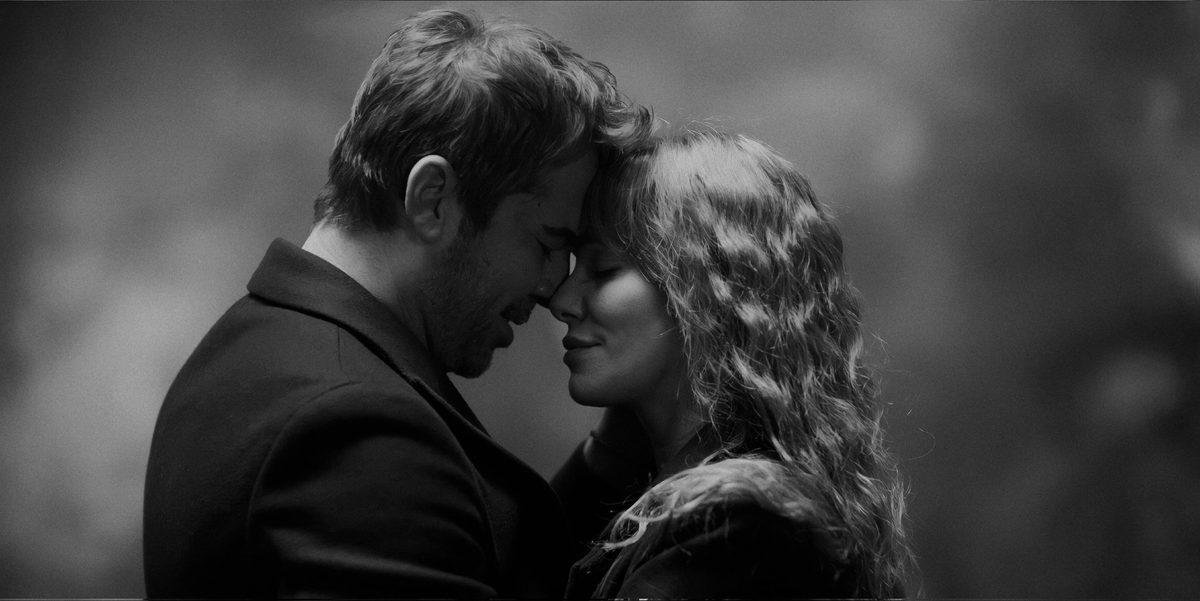kask17100's tweet photo. Bir sevgiyi anlamak Bir yaşam harcamaktır. Harcayacaksın!
#ÖzdemirAsaf
#CöpAdam웃 
#ElçinSangu
#EnginAltanDüzyatan https://t.co/M2Ewjz5SGZ