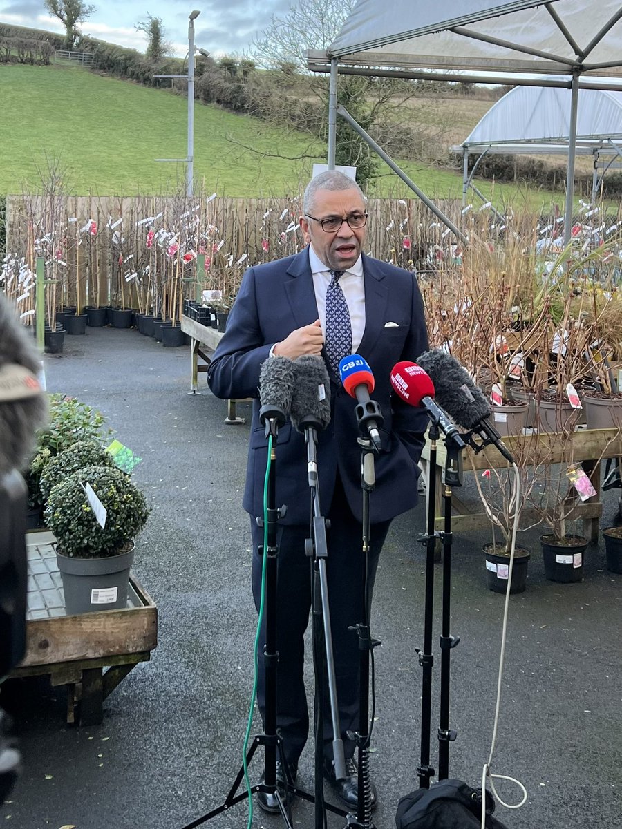 Speaking to journalists @JamesCleverly denies excluding SF from todays round table saying @moneillsf was invited & “chose not to come”