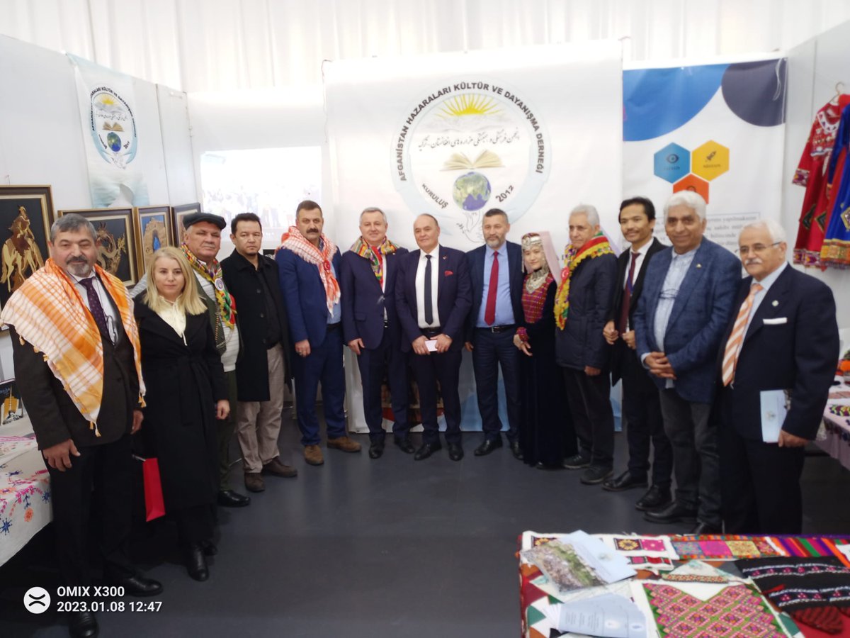 طوی بزرگ دنیای ترک در مالتپه استانبول با شرکت سیاسیون، رهبران، رئسای انجمن ها و مردم محل برگزار گردید. از نسل کشی هزاره ها در صدو سی سال اخیر گفتیم و در معرفی هزاره ها تلاش نمودیم. 
#StopHazaraGenocide