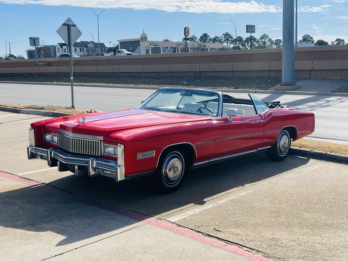 Fortworthfamous's tweet image. All USA planes are grounded due to a computer issue, the news is reporting. I’m only driving, after watching the Southwest meltdown and now a nationwide issue….. only Cadillac for me. #Cadillac #Faa #Somethingisup