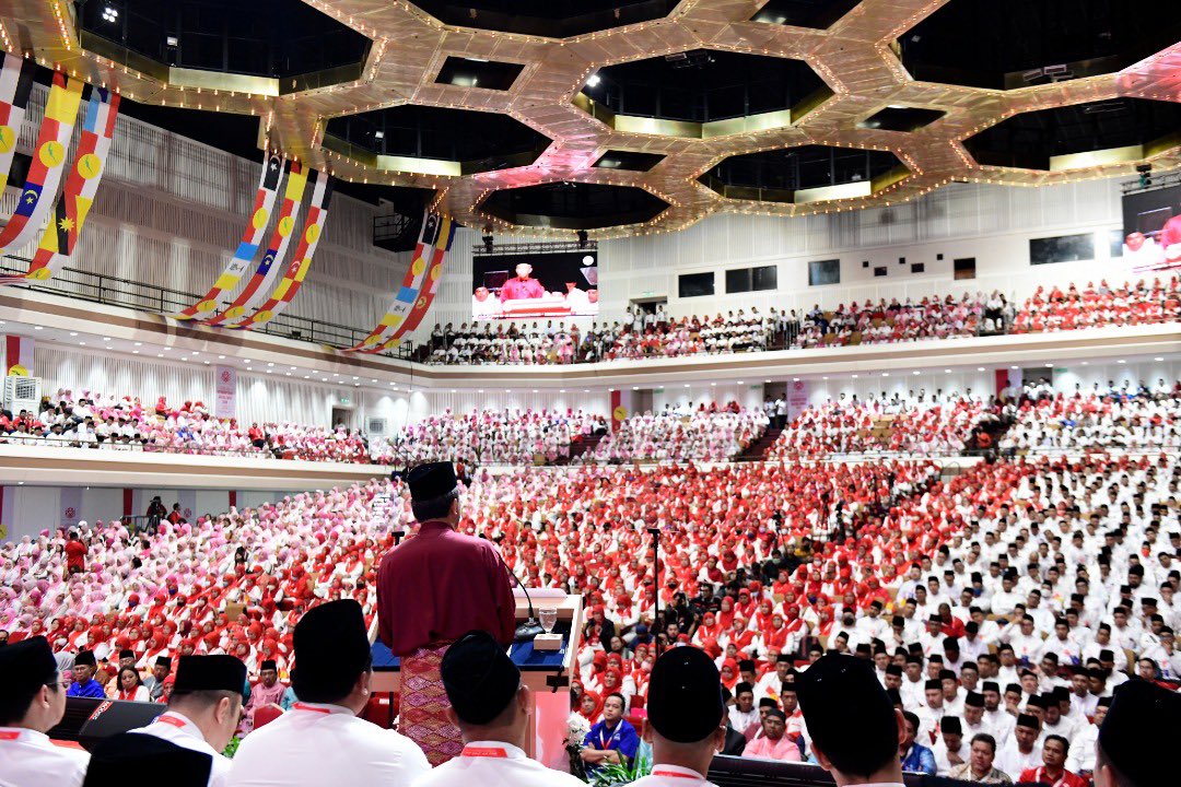 11 Januari 2023 | Dewan Merdeka 

Merasmikan Perhimpunan Agung Tahunan Wanita, Pergerakan Pemuda dan Pergerakan Puteri UMNO di Dewan Merdeka PWTC malam tadi. 

#UMNO
#DuluKiniSelamanya
 #PAU2022
#DemiAgamaBangsaTanahAir