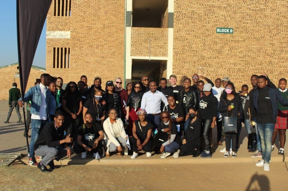 MoremiPresly's tweet photo. We have impacted over 100k leaners since formation and pride ourselves in making a real impact in townships and rural areas. Check out Thinkbig39 on linkedin and FB.  Most of the guys you see on the second pictures are students who where impacted as Leaners and now giving back. https://t.co/OXBE0ooXiU