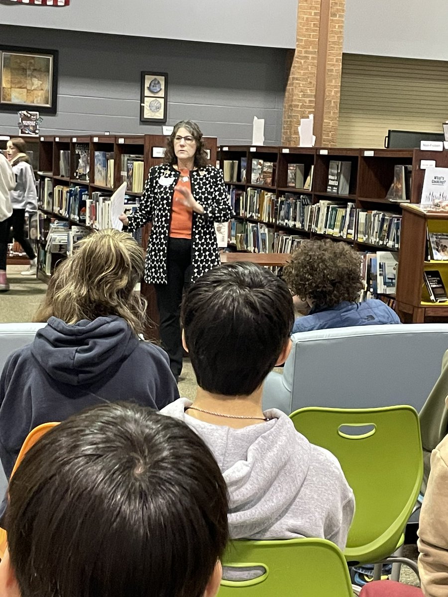 wilch_beth's tweet photo. So happy to have @KarrerMS parent and Principal Assistant Attorney General share and answer questions about our U.S. Constitution with our 8th grade students! https://t.co/xhvZ9BrDcN