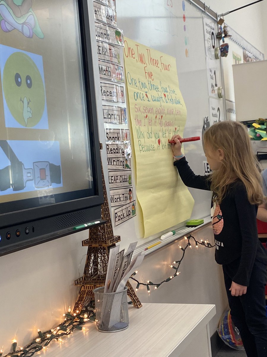 Mrs. Olivia Fishbook tweet media