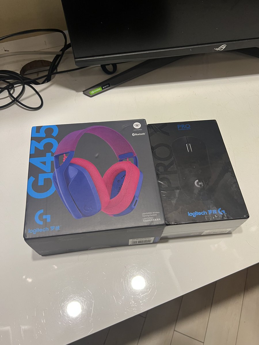 делби tweet media