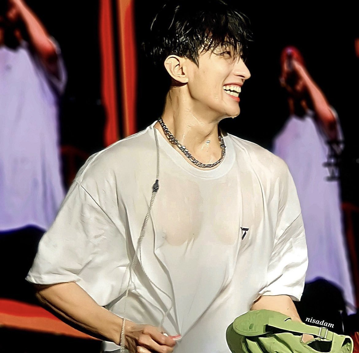 kyeomties's tweet photo. i'm still here sorry https://t.co/YYVq7djzBS