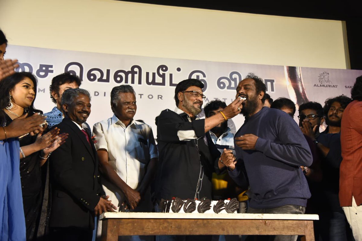 TheAuteur_Media's tweet photo. #LockMovie Audio launch

#LockTamilMovie #LockMovie
Director #RathanLinga 
Music #VikramSelva

#Sudhir #MadhuSri #Harini
@BambooTreesCine @LocktheMovie
@Mrtmusicoff @Mahendraneditor 
@PROSakthiSaran https://t.co/awpVlPl8h0