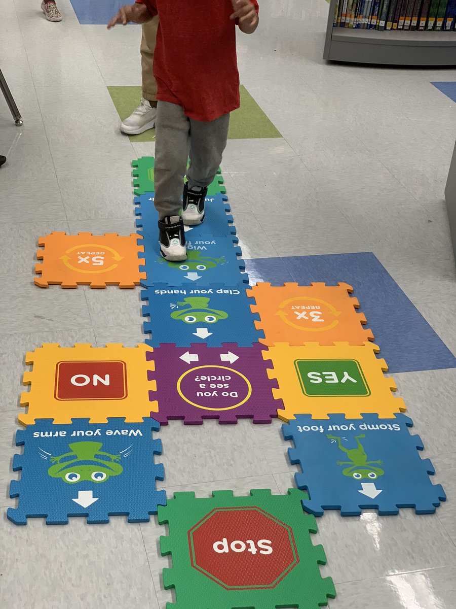 KathyCleare's tweet photo. Even our youngest Panthers are coding!  @SeminoleTrails @PBCSTEM @MakerEdOrg #MakerSpace #LoveMyLibraryPBCSD 
@emapbc @LibraryCurrent @Ed_Tierney1 @561Sdpbc https://t.co/37nWYGlcrD