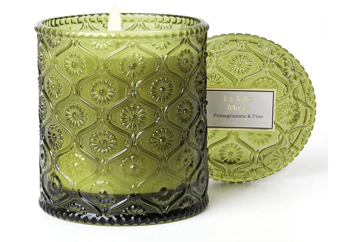 These are a few of my faaavorite (winter!) thiiiiings. bevcooks.com/cozy-winter-fa…