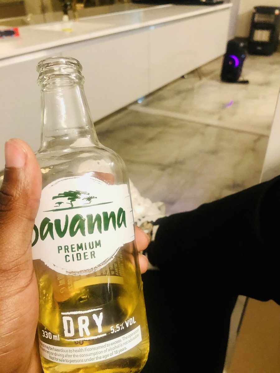 troye187's tweet photo. @highnessbae @PanagelOliver Drinking too much😏 https://t.co/5DxCrfEz5d