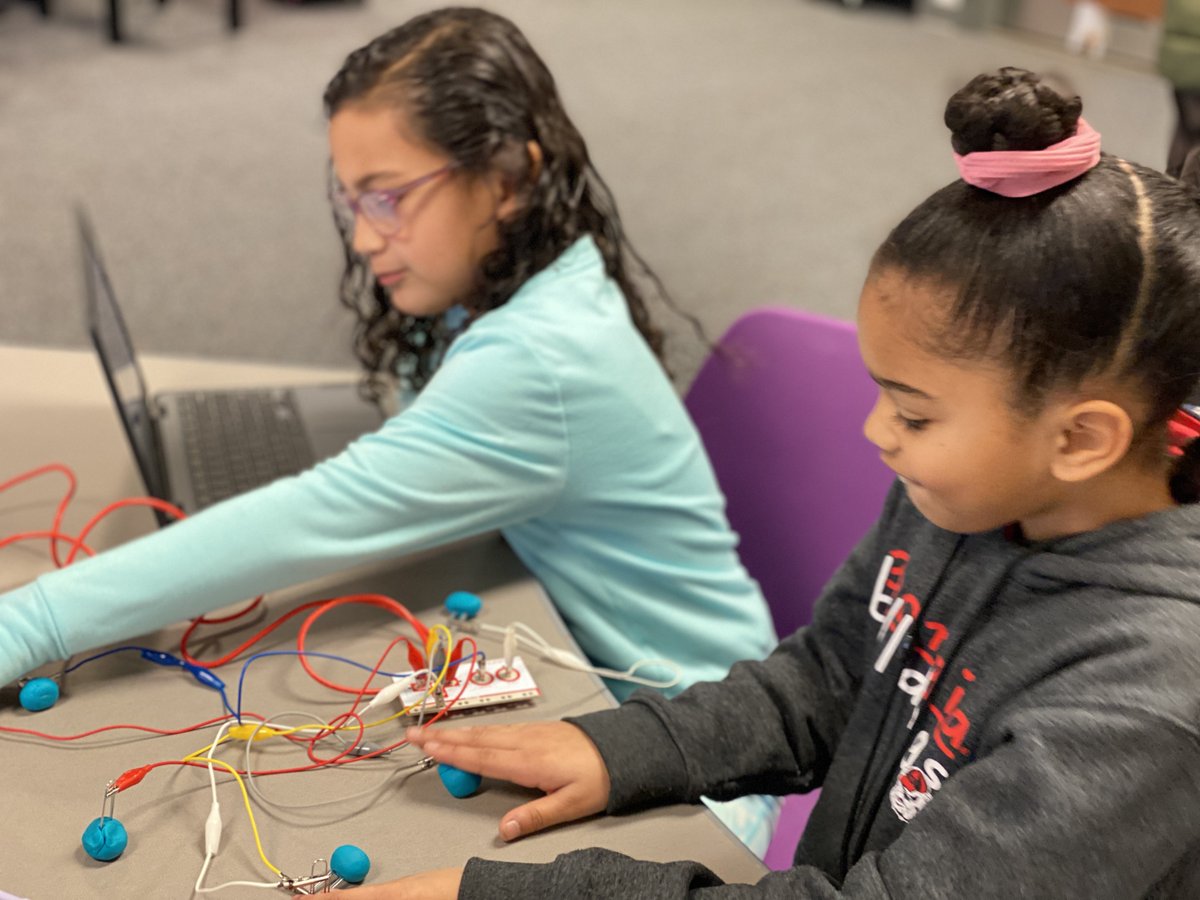 GreatDayatSJ's tweet photo. Mr. Waters’ students explored and and learned how to use MakeyMakey today.  This is going to be an important part of a button &amp; animation they are going to design and code to show their inventory at the goods and services market later this spring.  #greatdayatsj #successatjcss https://t.co/r8SHGz4Gs9