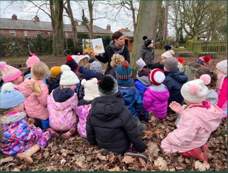 QueniPrimary's tweet photo. EYFS enjoying their Gruffalo themed forest school session! https://t.co/WB9GhPfoYm