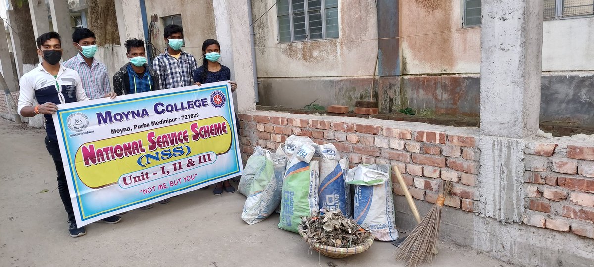 MoynaNss's tweet photo. #RegularActivities
#CleaningProgrammeoftheCollegePremises
@ianuragthakur 
@NisithPramanik 
@pankajsinghips 
@YASMinistry 
@_NSSIndia  
@rdnss_kolkata 
@VidyasagarNSS
@NssMoyna 
@ConnectingNss https://t.co/woHwFFv4vI