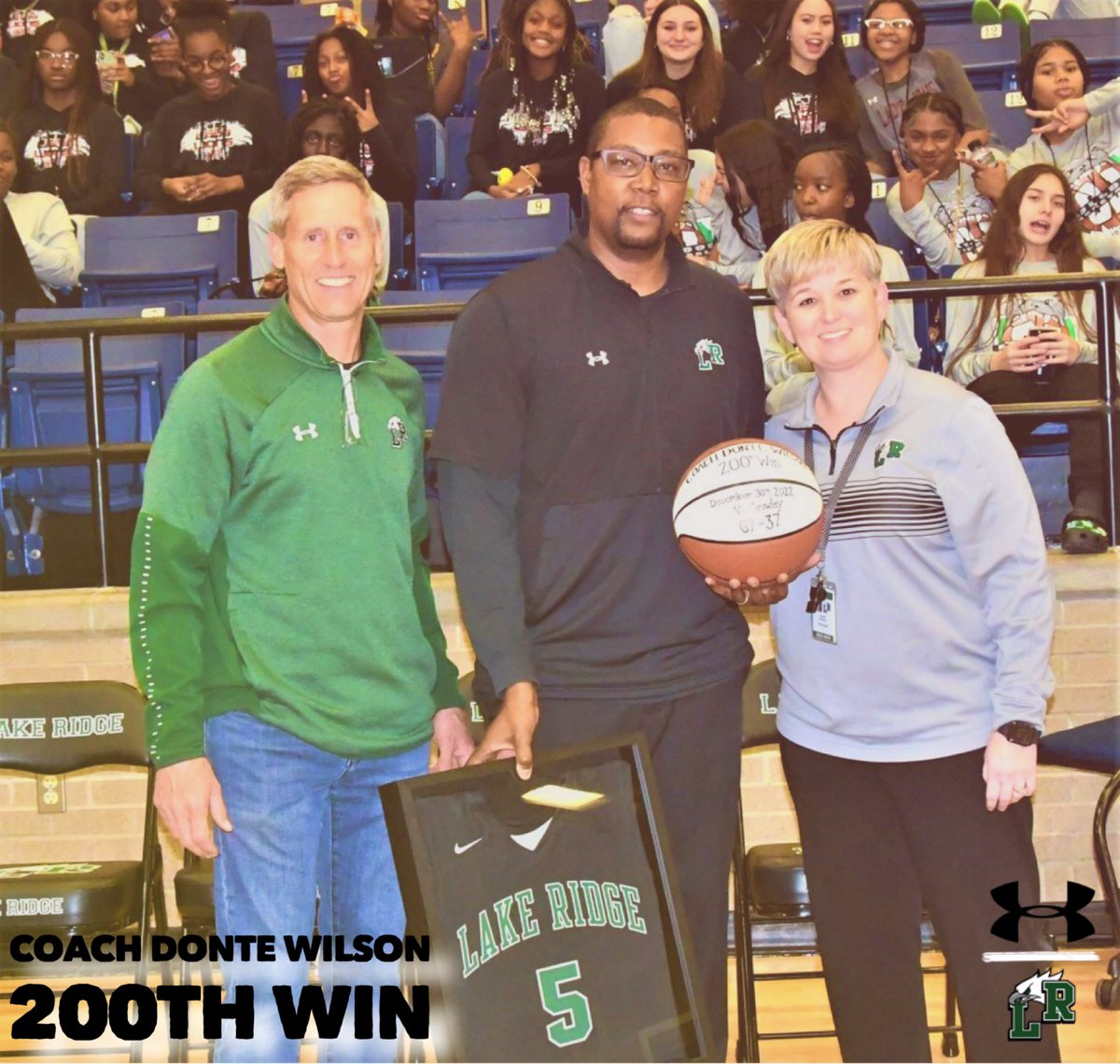 LakeRidgeHoops's tweet photo. Coach Donte Wilson was recognized last night by our Principal Ashley Alloway and our Head Football Coach/ Athletic Coordinator Kirk Thor for his 200th win as the head coach at Lake Ridge High School.
#BuildGreatHabits | #Established2012 https://t.co/H3gz2NtvTb