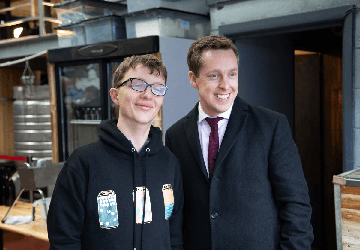 UKHofficial's tweet photo. A huge thanks to PROPS Brewery, who invited our Chief Executive @UKHospKate alongside MP @VotePursglove for a tour of their brewery - where the team and trainees shared their favorite things about working in our exciting industry! 🍻 🍻

#OneIndustryOneVoice https://t.co/bgW1vztQ6u