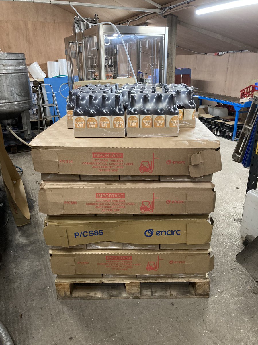 tuttsclumpcider's tweet image. Another #tuttsclumpcider bottling run this afternoon #ReadingGold 😊 #essentialsupplies #supplychain #propercider