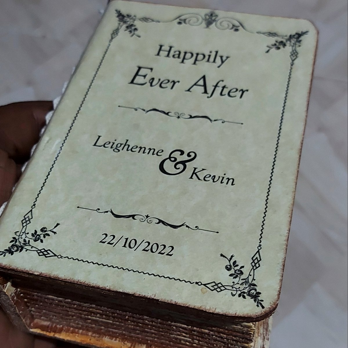 kevinMAesq's tweet image. Fairy tale themes are awesome for weddings and proposals. 
#ringbox