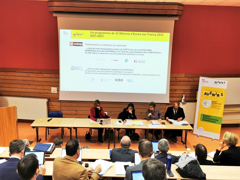 Région académique Bourgogne-Franche-Comté tweet media