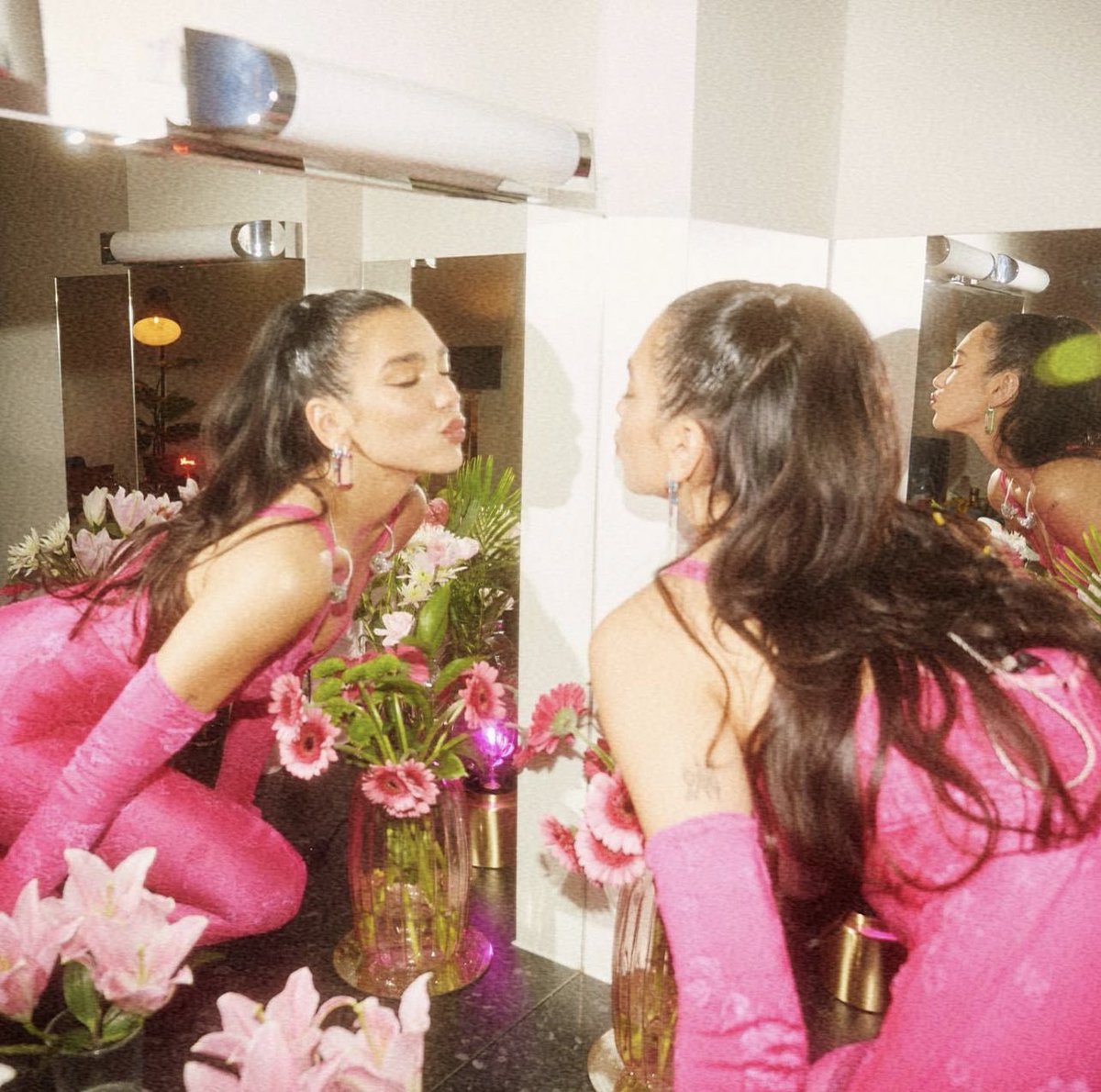 duasfacts's tweet photo. pretty in pink

I'm voting for #ElizabethMiranda for #FaveTourPhotographer at the #iHeartAwards https://t.co/pKBBmyDdLC