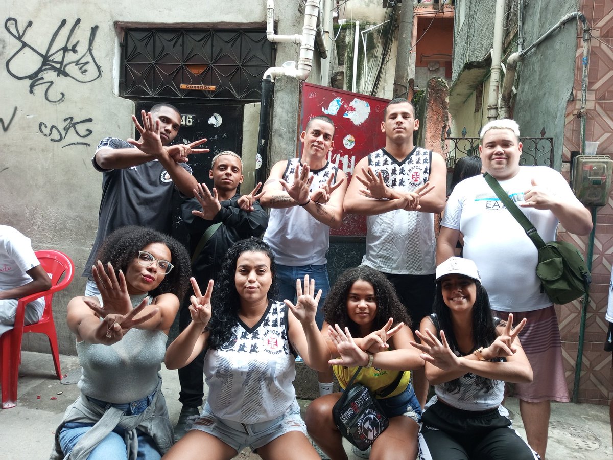 manchanegra7dt's tweet photo. Sobre domingo, o último ensaio da bateria e nosso distrito presente 👻🖐🏻✌🏻.
#VEMPRAMANCHA
#VEMPRO7° https://t.co/bWu2Y9yvyp