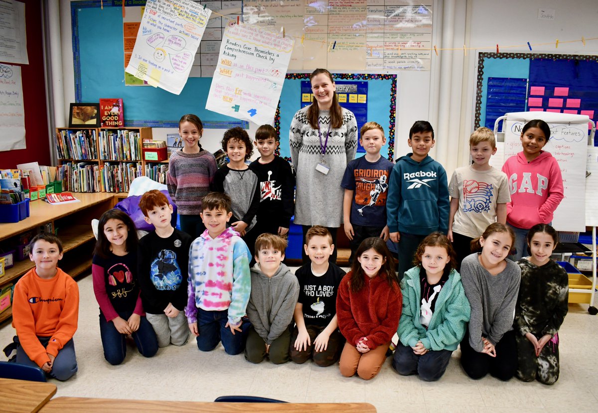 OBENSchools's tweet photo. Teacher Kelly Hilt from @JHVernonSchool received a $500 grant from the Jovia Financial Credit Union’s “Funding Your Ideas” Teacher Grant program! She will use the grant to purchase new materials to enhance the learning experiences of her students. Congratulations, Ms. Hilt! https://t.co/7fgJOux2OK