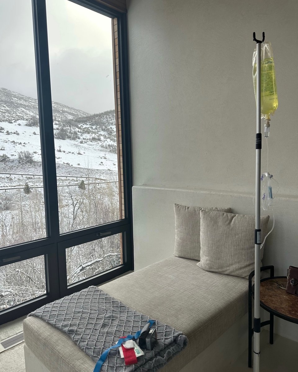 That view though. 😍

.
.
.
#ivtherapy #ivhydration #vitamintherapy #ivvitamintherapy #ivinfusion #vitamininfusion #vitamindrip #ivdrip #ivdrips #driptherapy #ivvitamins #driphydration #conciergeiv #ivhydrationtherapy #mobileiv #infusionnurse #iv #ivtreatment #parkcityutah #pa
