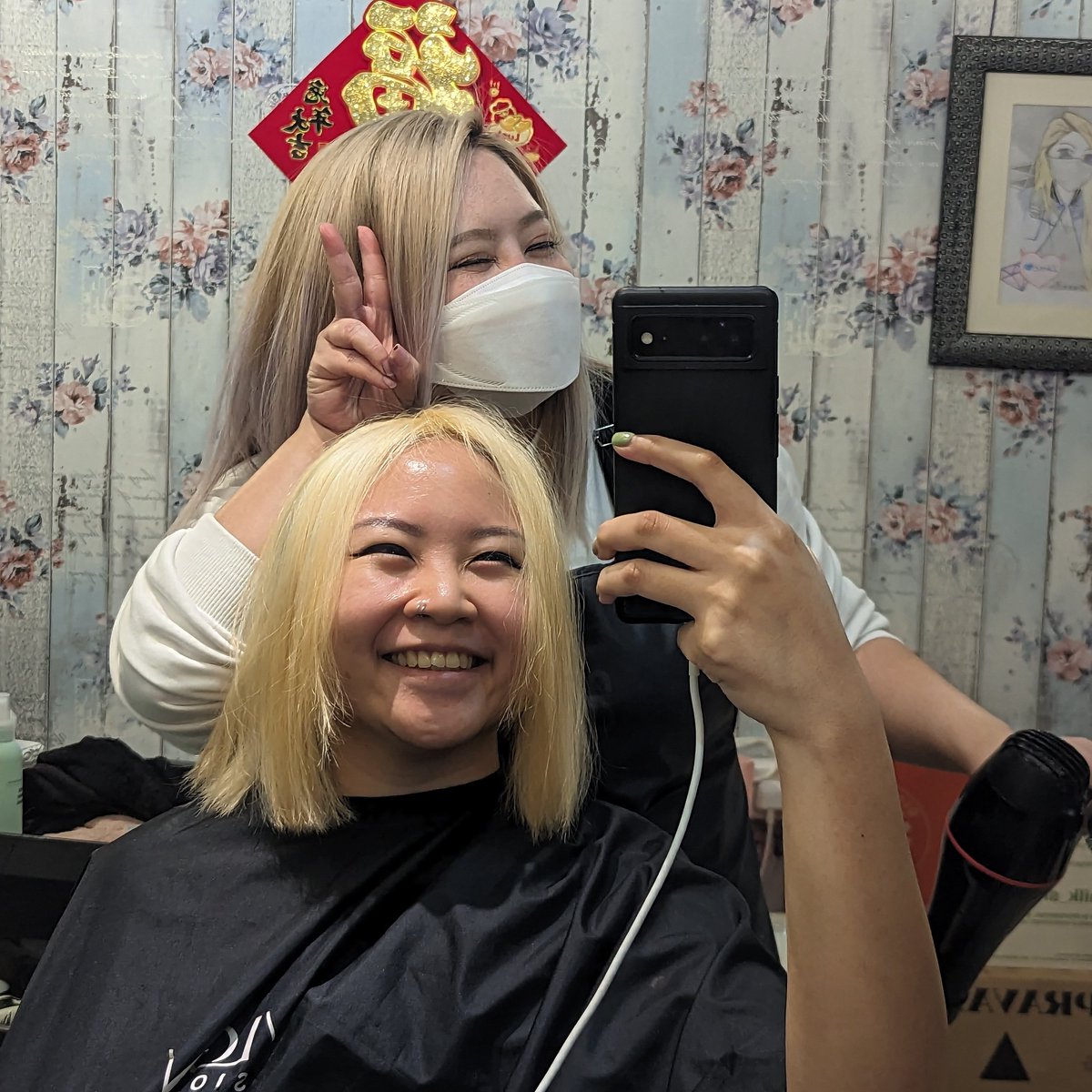 nataliekhool's tweet photo. Back 2 blonde 😬 https://t.co/g57yjBY3nw
