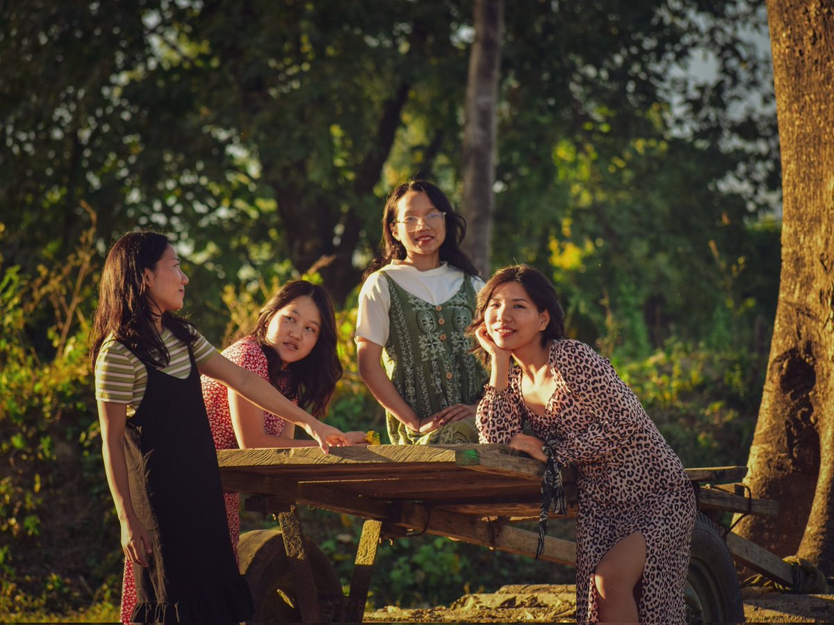 ajummarkia's tweet photo. Choosing Happiness 🌺🌿
In Frame: Balo Yakh, Charu Assum, Shubam Tamin and Myself.
Photo Courtesy: Miss Tongmak Dada https://t.co/VHkanoPk9i