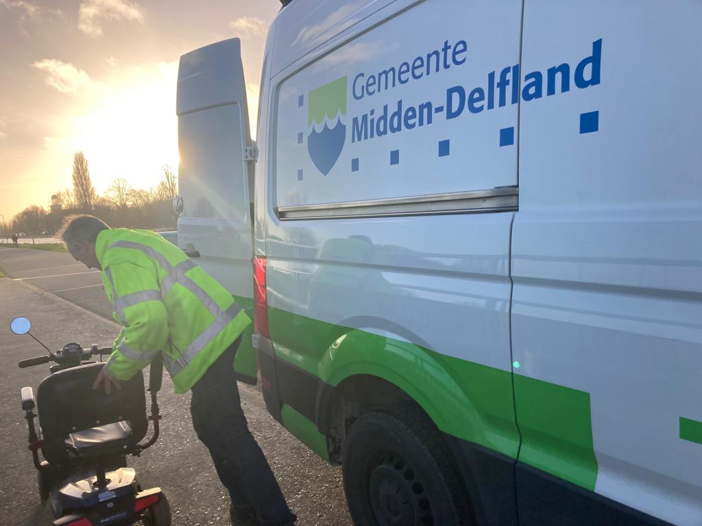 Handhaver van de gemeente Midden-Delfland tweet media