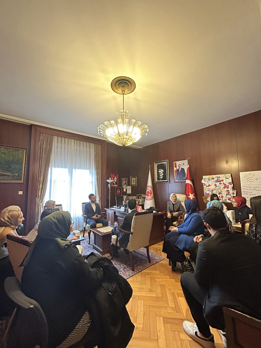 Bugün de #GençlerMecliste’ydi!
