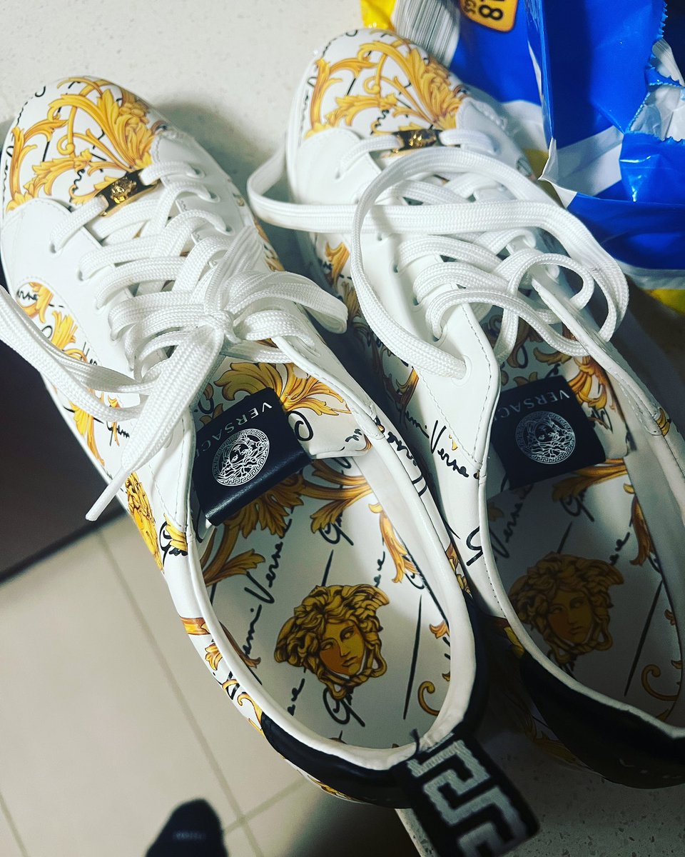 benzmoney (@drewthafoo) on Twitter photo 